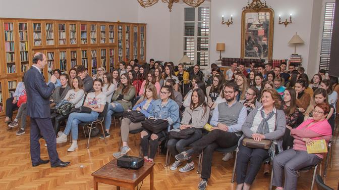 Poštovanje ljudskog dostojanstva u medijima