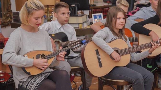 Dva desetljeća Odjela za djecu i mlade