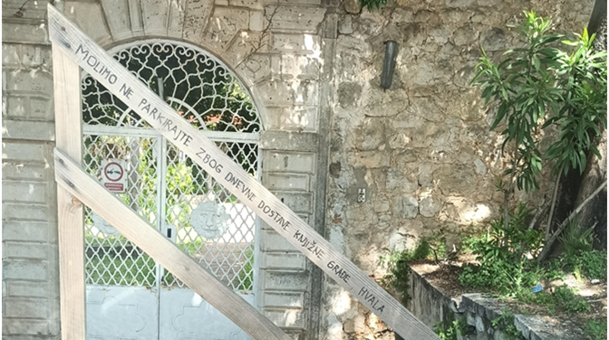 Mobilna interaktivna izložba za učenička istraživanja