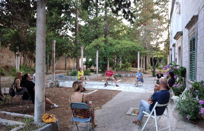 OSVRT STAŠE ARAS: Čitateljski klub raspravljao o knjizi Alice Munro