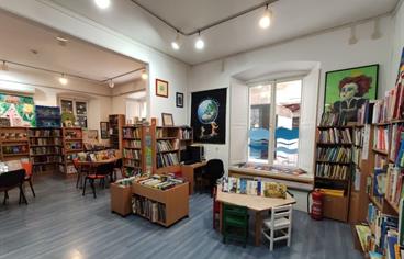 KNJIGOM DO MIROTVORCA: program prevencije ovisnosti i cyberbullinga