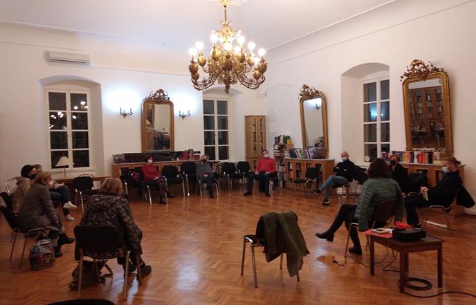 OSVRT STAŠE ARAS: Čitateljski klub raspravljao o "Sine idemo kući"