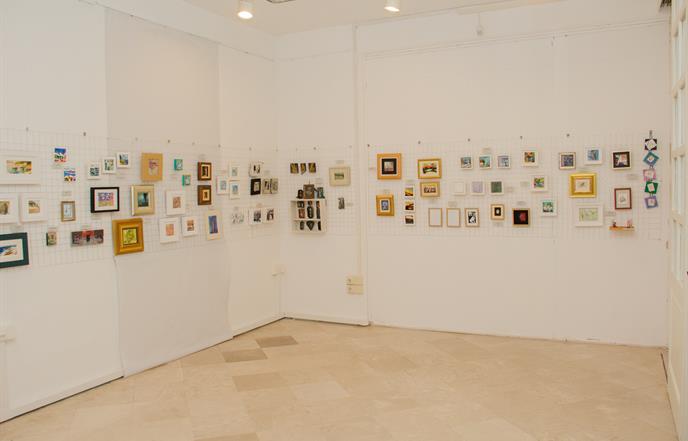 Otvorena prva međunarodna izložba minijatura