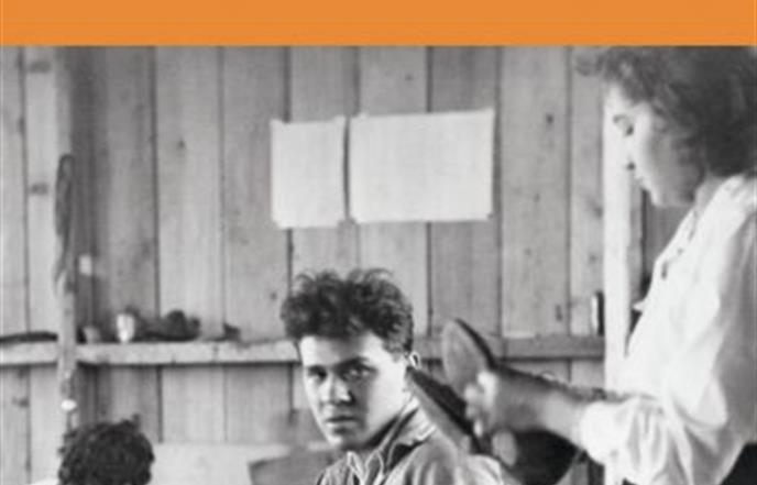 PREPORUKE KNJIŽNIČARA: Amos Oz: "Među svojima"