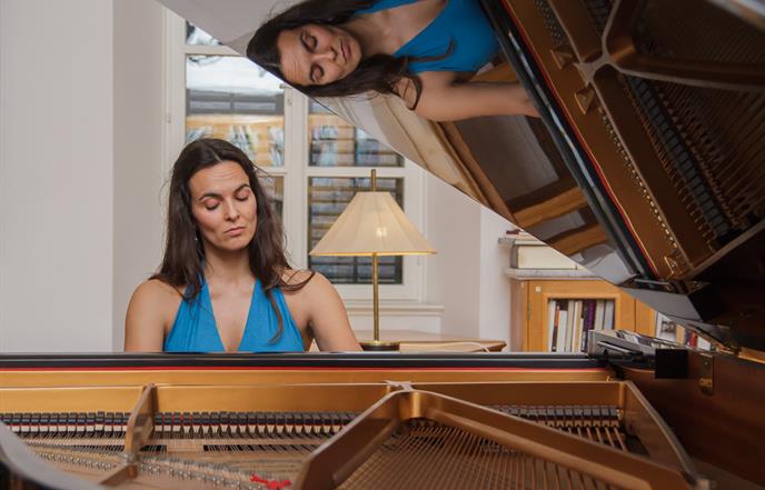 Svemir od sonata u izvedbi pijanistice Ružice Koncul