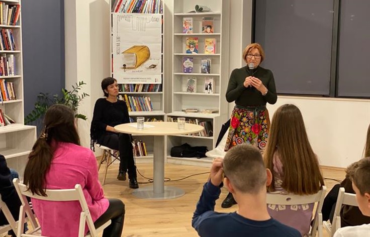 Nagrađivana spisateljica za djecu i mlade Jasminka Tihi-Stepanić održala književni susret s dubrovačkim učenicima