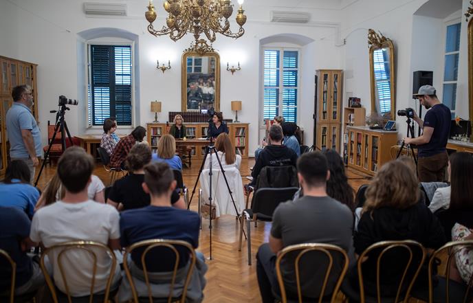 Parlaonica srednjoškolaca: Automatizacija rada i umjetna inteligencija pozitivno će utjecati na društvo i pojedince