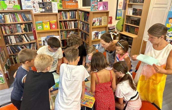 Održana pričaonica "Bajkom oko svijeta" 🇮🇪