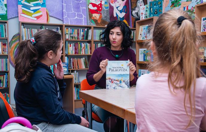 Na Dječjem odjelu održala se čitaonica/radionica "Naopaka Palagruža"