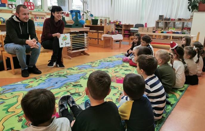 Čitateljski klubovi Zumići i Knjigoljupci uz pjesmu održali posljednje sastanke