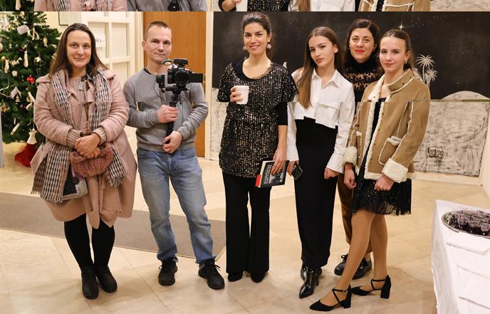 U Saloči od zrcala održana druga Koncertna šetnja pijanistice Ivane Jelače