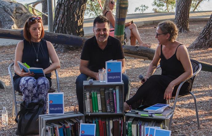“Knjige pod stablima” održane u parku Striježice
