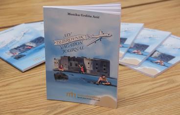 Šetnja Gradom i izrada razglednica s Monikom Grdiša Asić