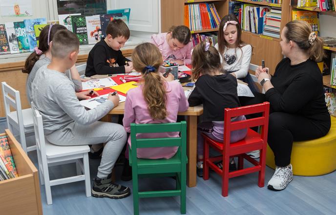 Djeca izrađivala maškarice u sklopu Karnevala