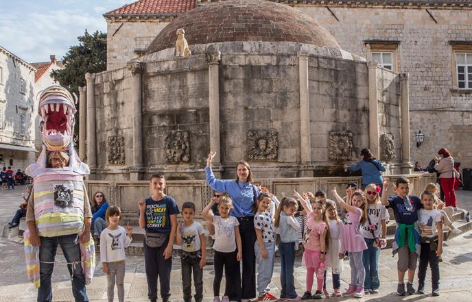 Šetnja s Marinkom Pilić "Kamene životinje iz doba Republike"