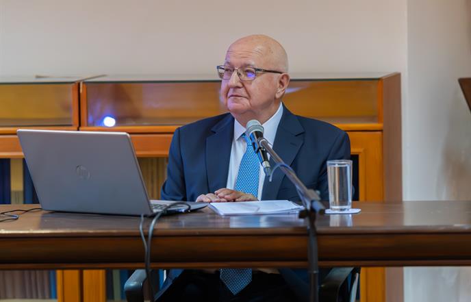 Ivica Martinović održao predavanje “Poimanje žene u Zrcalu duhovnom (1614.) benediktinca Mavra Orbina”