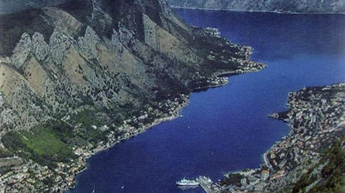 Božidar Proročić predstavlja knjigu “Poezija bokeljskih Hrvata”