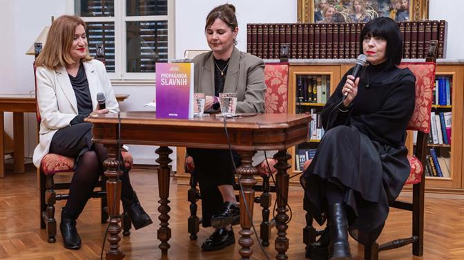 Predstavljanje knjige „Propaganda slavnih“: publiku oduševio razgovor o medijskoj manipulaciji i kulturi slavnih