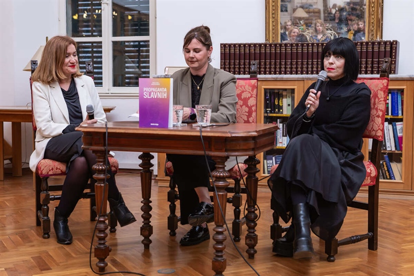 Predstavljanje knjige „Propaganda slavnih“: publiku oduševio razgovor o medijskoj manipulaciji i kulturi slavnih
