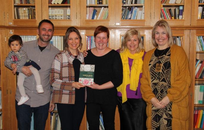 Izlazak ruže iz narcisovih ralja u knjizi Danielle Kordić