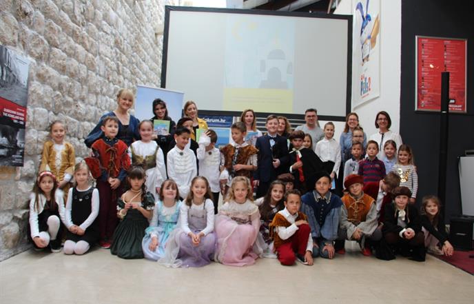 Slikovnice o Orlandu uručene Dubrovačkim knjižnicama