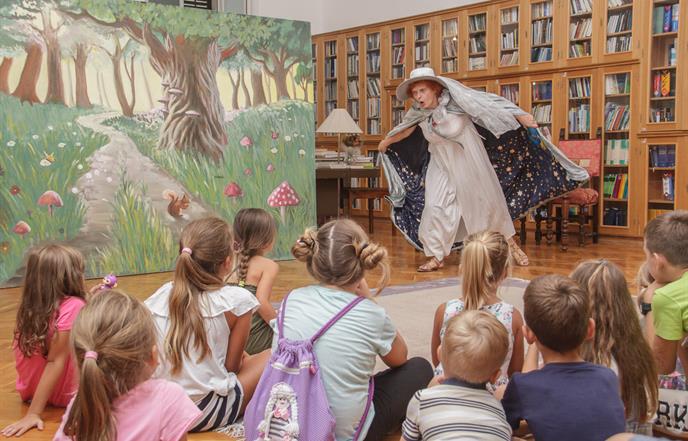 Katija Romac pričom uprizorila Anu ispod oblaka