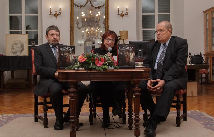 Sinteza nacionalne povijesti u knjizi Dinka Šokčevića