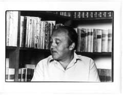 Knjižničar Matija Bete u Knjižnici u ljetnikovcu Skočibuha krajem 1970-tih